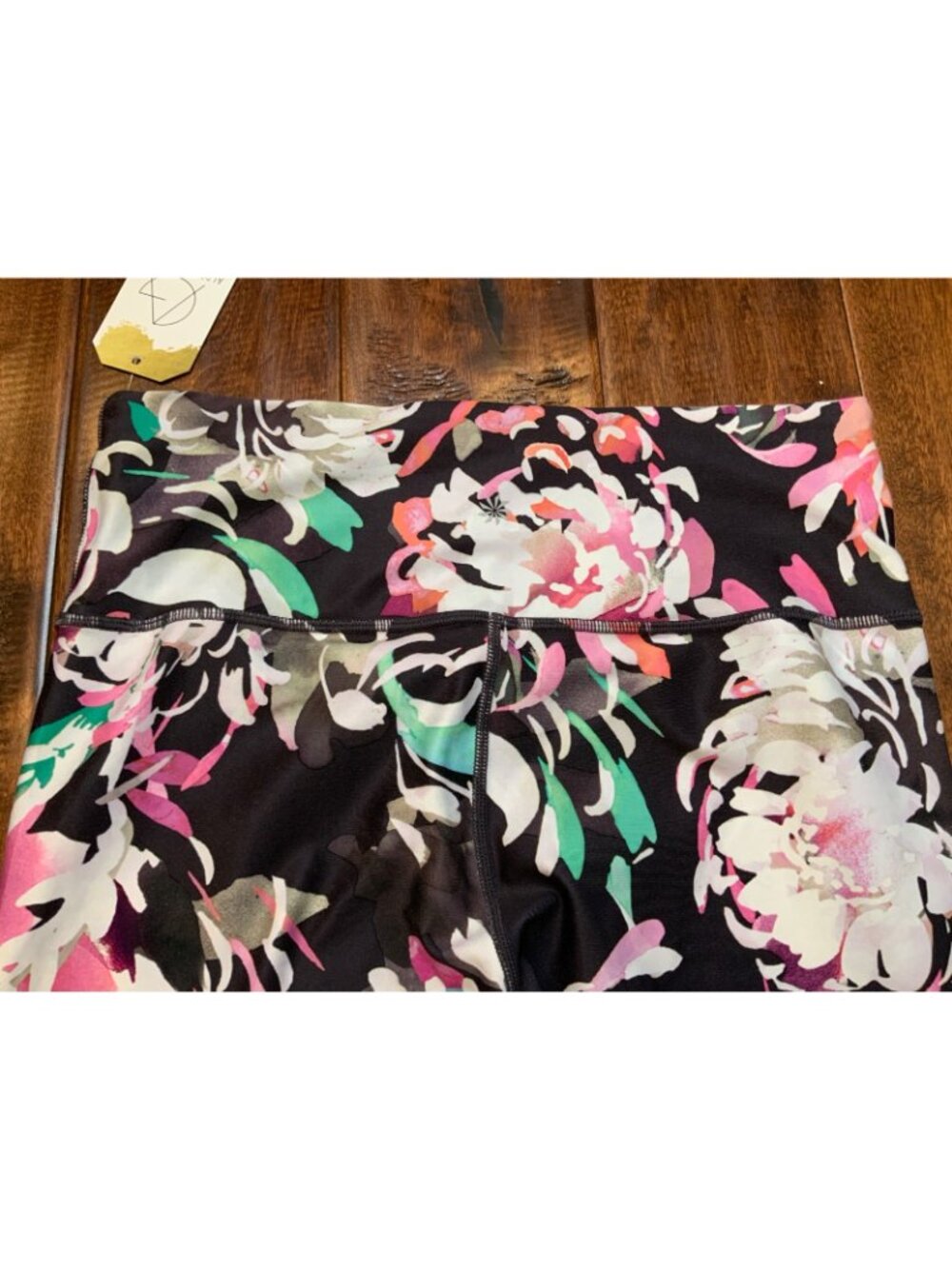 Athleta Purple Pink Floral Print 7/8 Tight Leggings, Size M - Picture 5 of 7